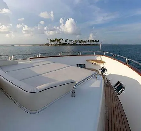 Botel Chiao Bella *